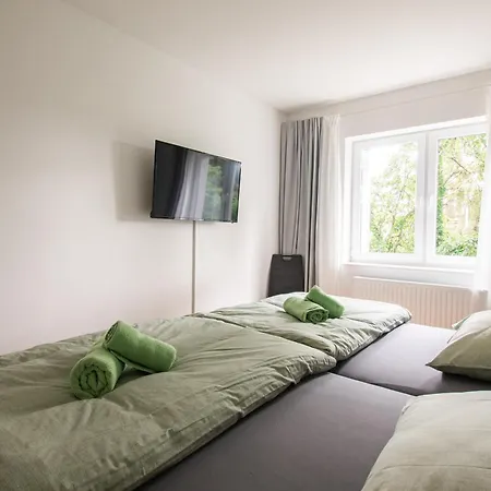 Im Gruenen Von Mit Wlan Und Balkon شقة ماغديبورغ