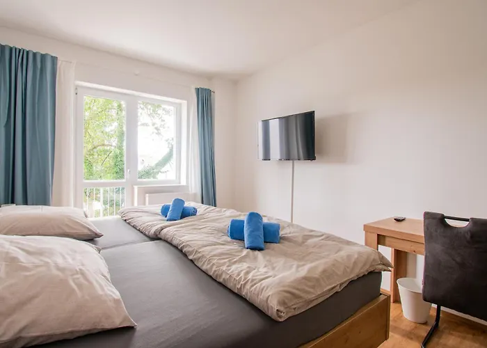 Im Gruenen Von Mit Wlan Und Balkon