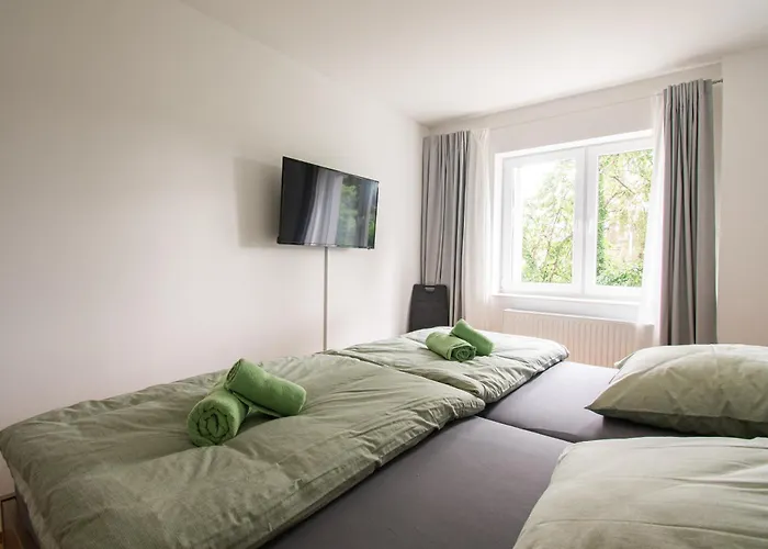 Im Gruenen Von Mit Wlan Und Balkon Appartamento Magdeburgo