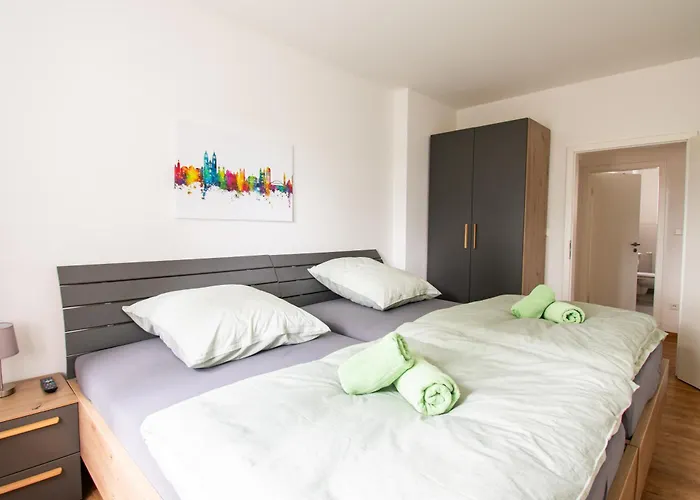 Im Gruenen Von Mit Wlan Und Balkon * Magdeburgo